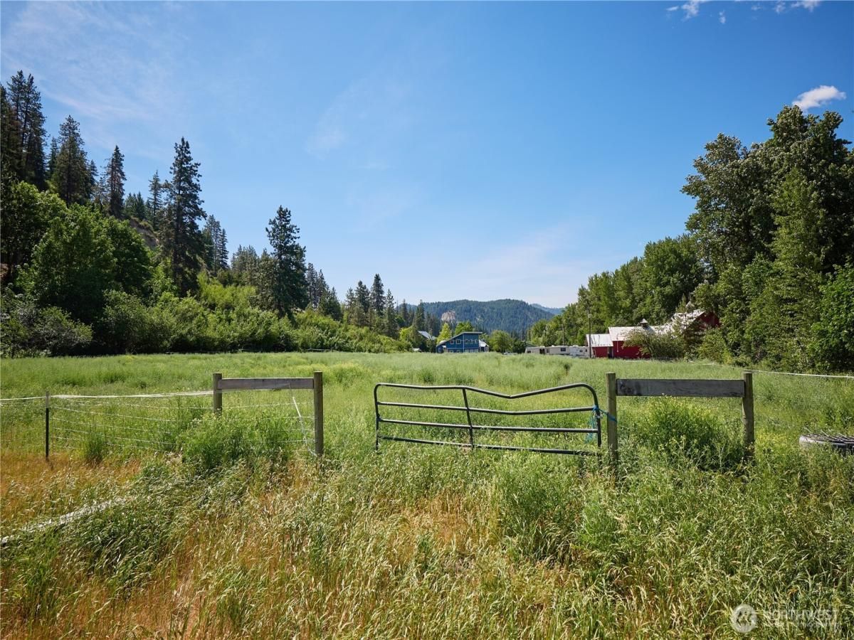 MLS #NWM2382237 image #0