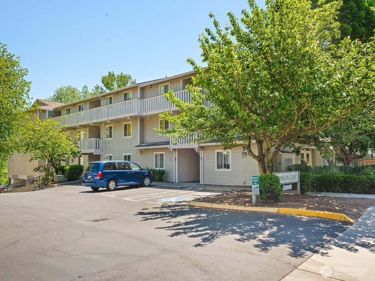 MLS #NWM2382380 image #0