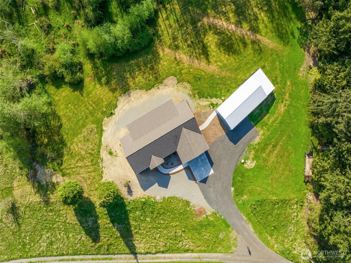 MLS #NWM2382572 image #0