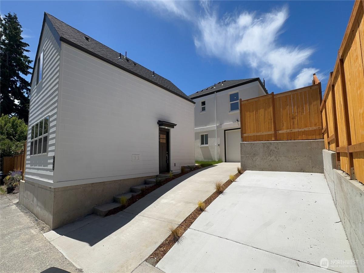 MLS #NWM2376448 image #0