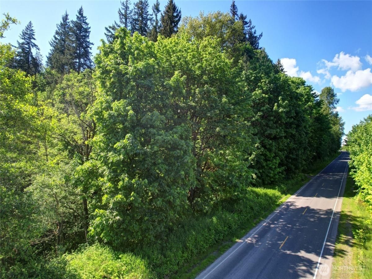 MLS #NWM2382916 image #0