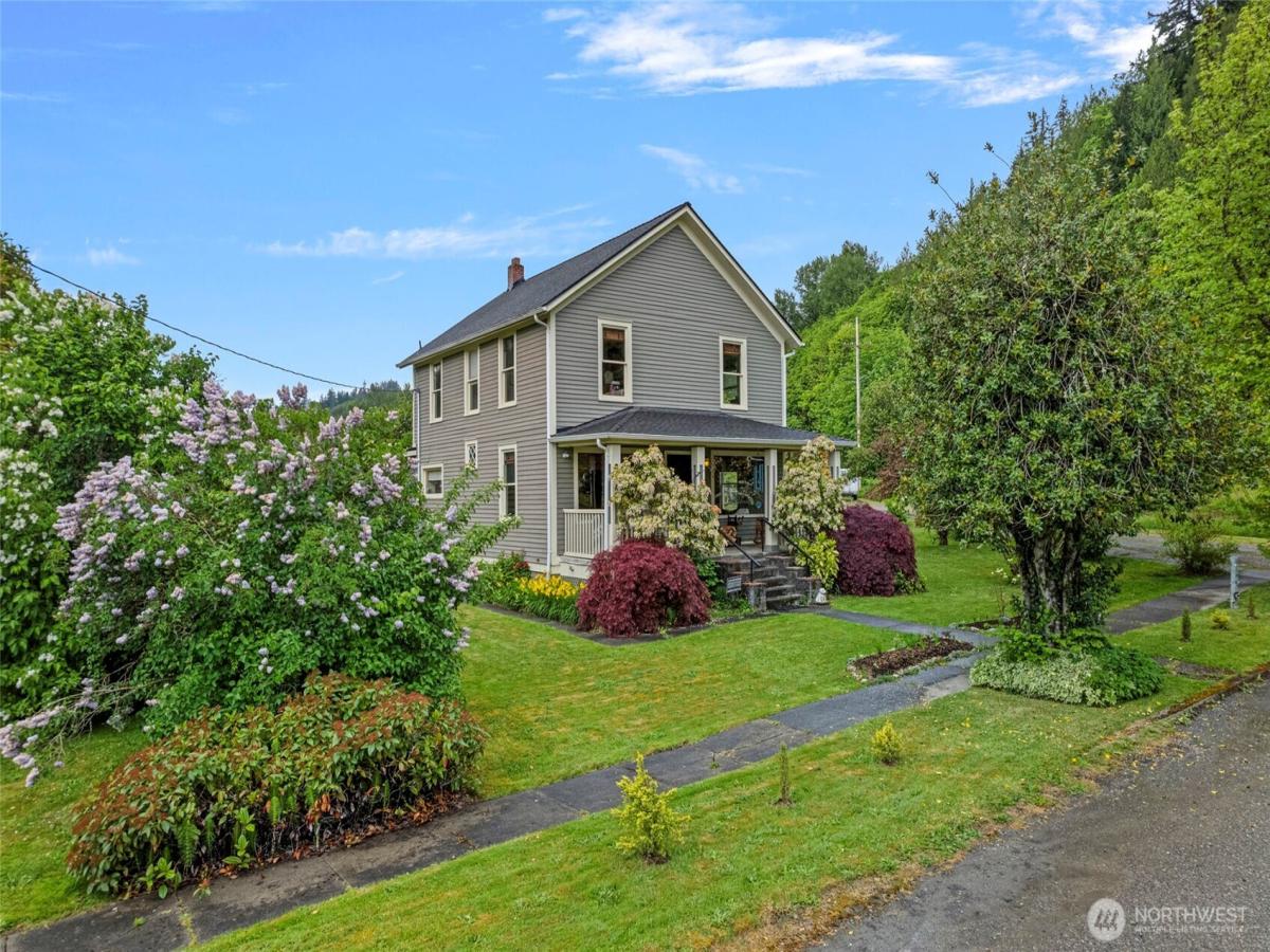 MLS #NWM2383143 image #0