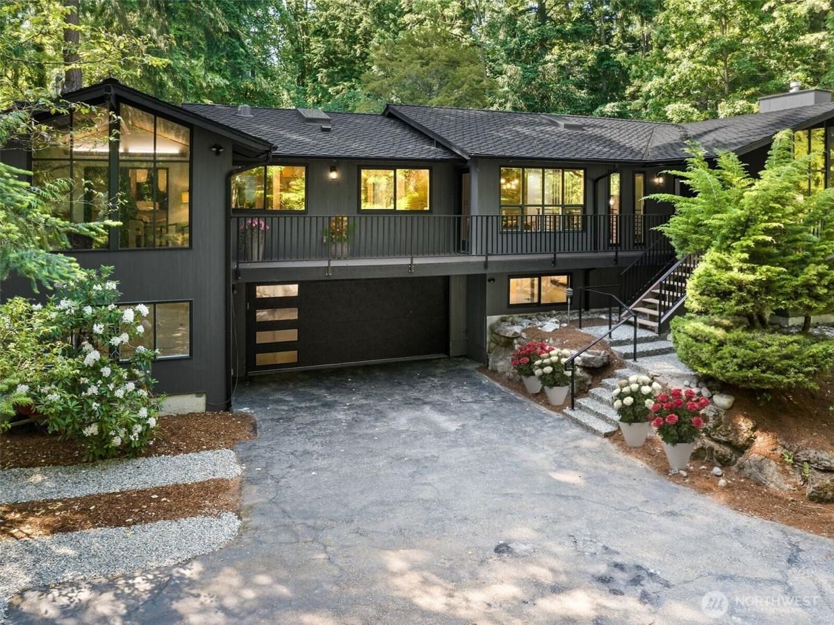 MLS #NWM2384347 image #0