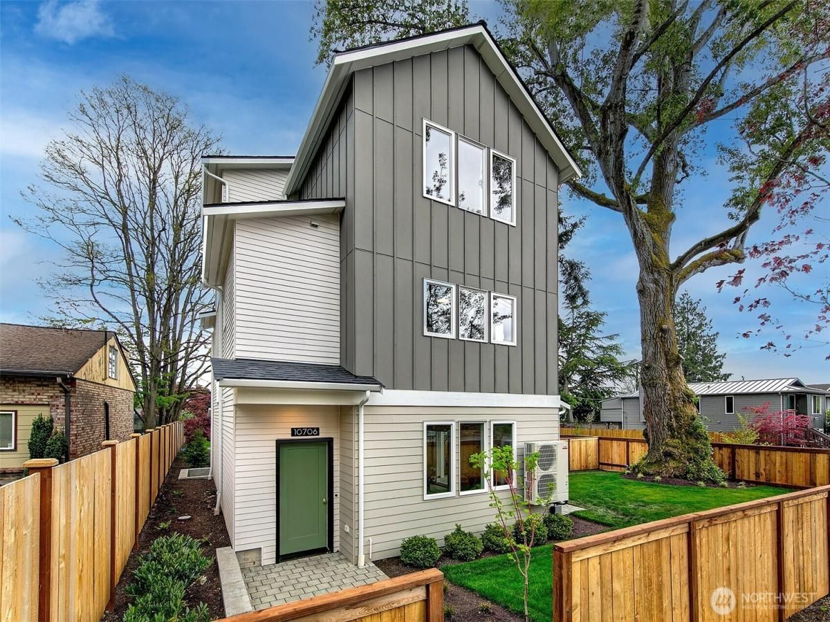 MLS #NWM2384544 image #0