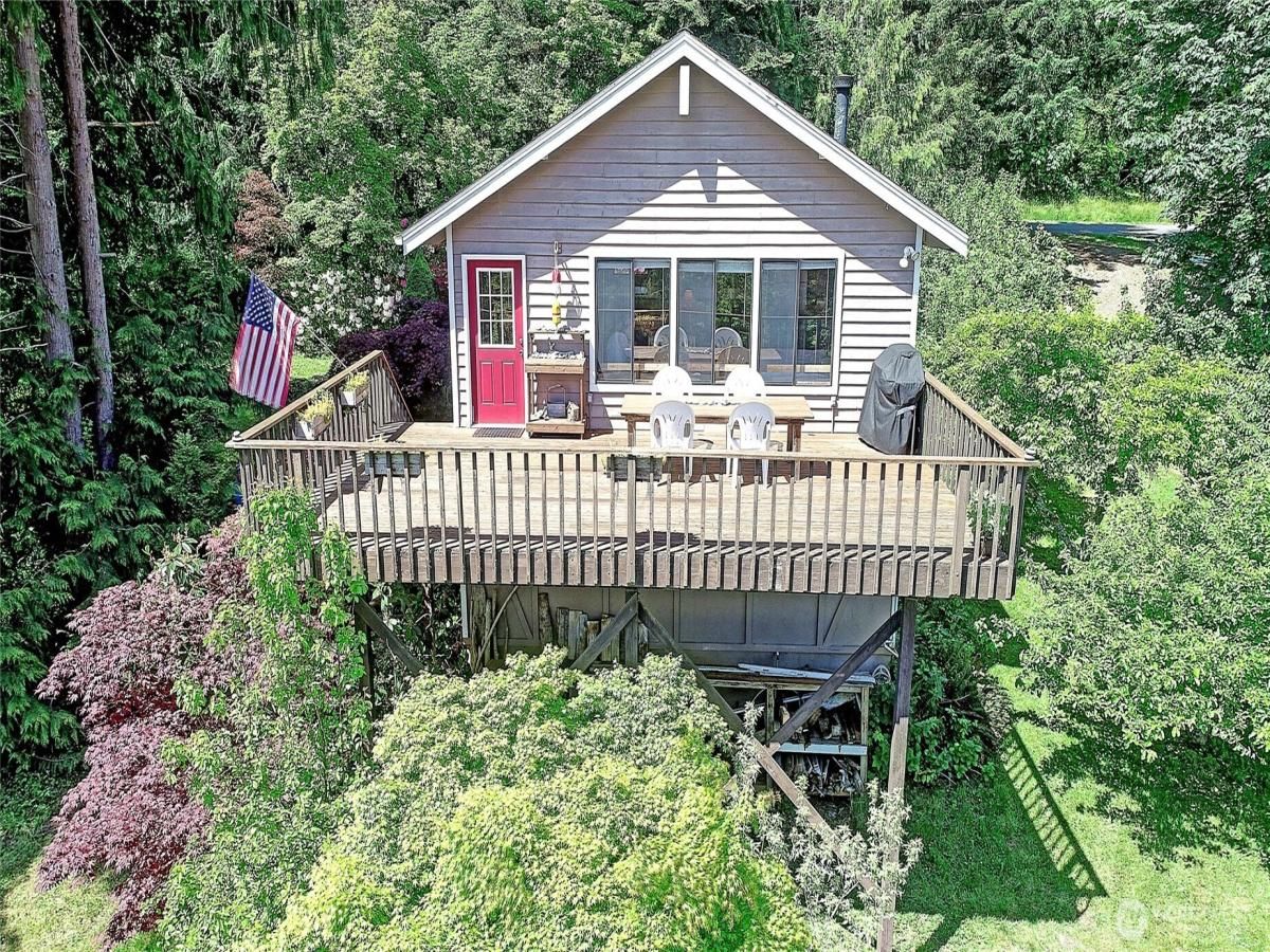 MLS #NWM2384594 image #0