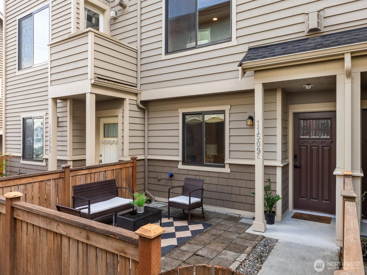 MLS #NWM2382539 image #0