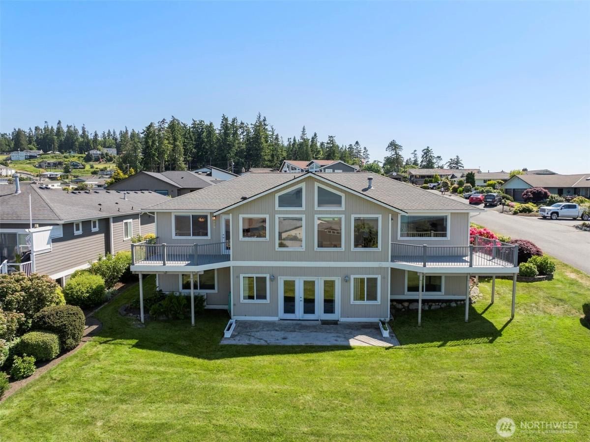 MLS #NWM2384737 image #0