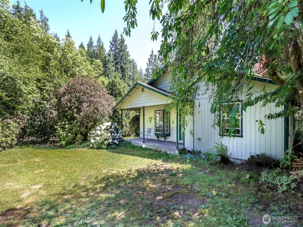 MLS #NWM2384773 image #0