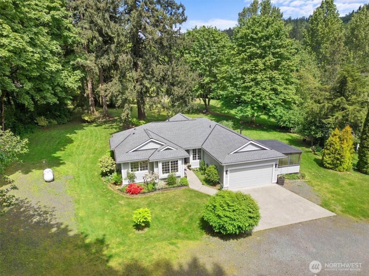 MLS #NWM2384775 image #0