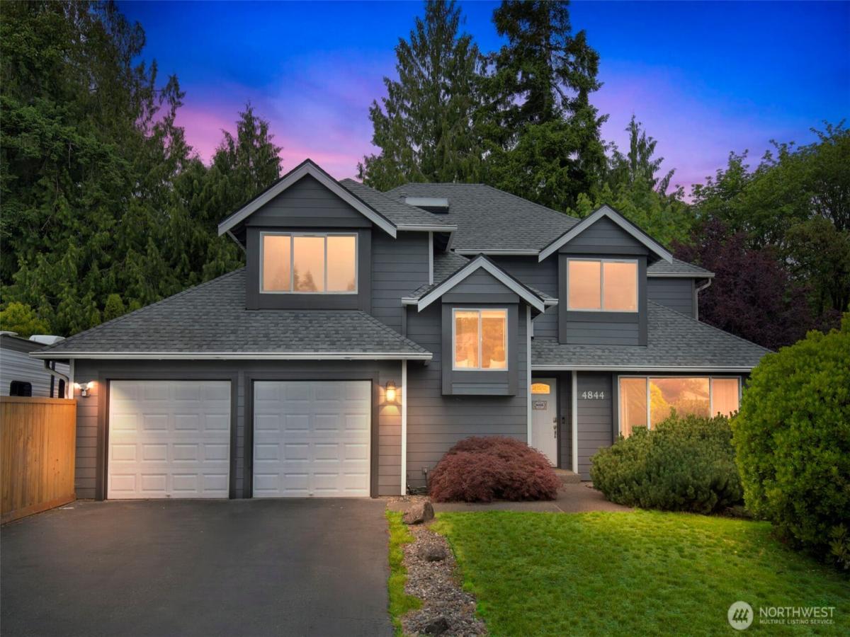 MLS #NWM2384997 image #0