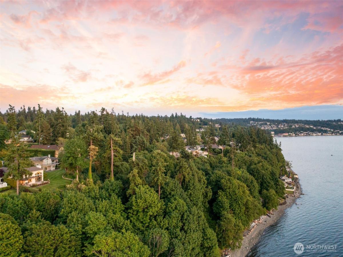 MLS #NWM2385102 image #0