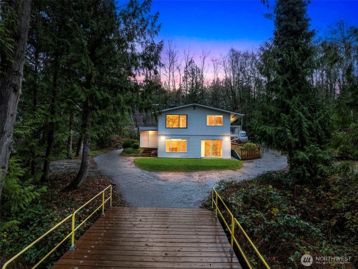 MLS #NWM2385284 image #0