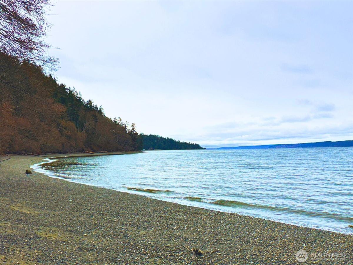 MLS #NWM2385289 image #0