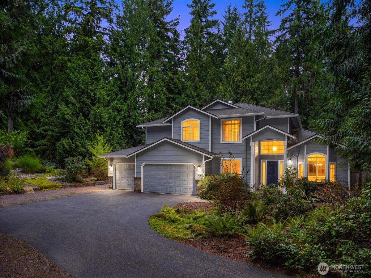MLS #NWM2385430 image #0