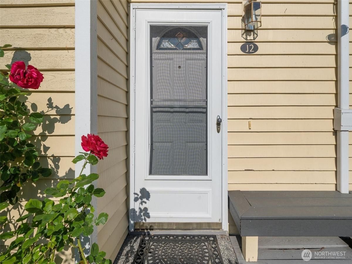 MLS #NWM2385457 image #0