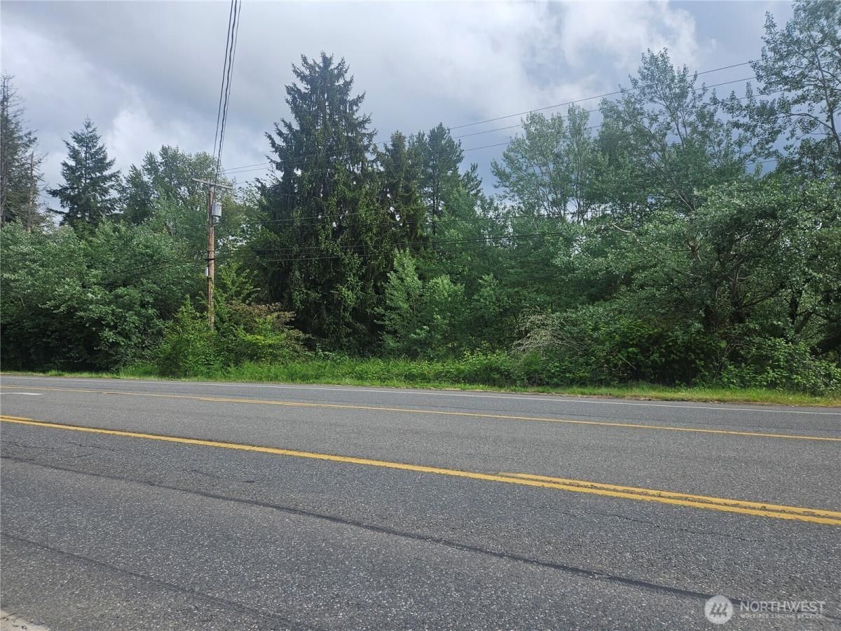 MLS #NWM2385490 image #0