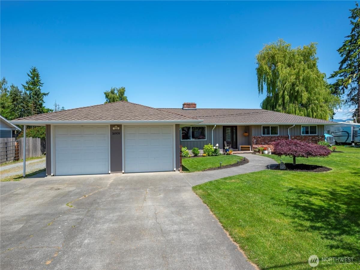MLS #NWM2385576 image #0