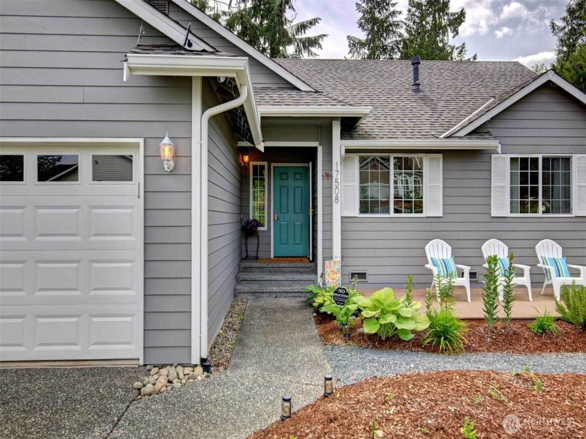 MLS #NWM2385647 image #0