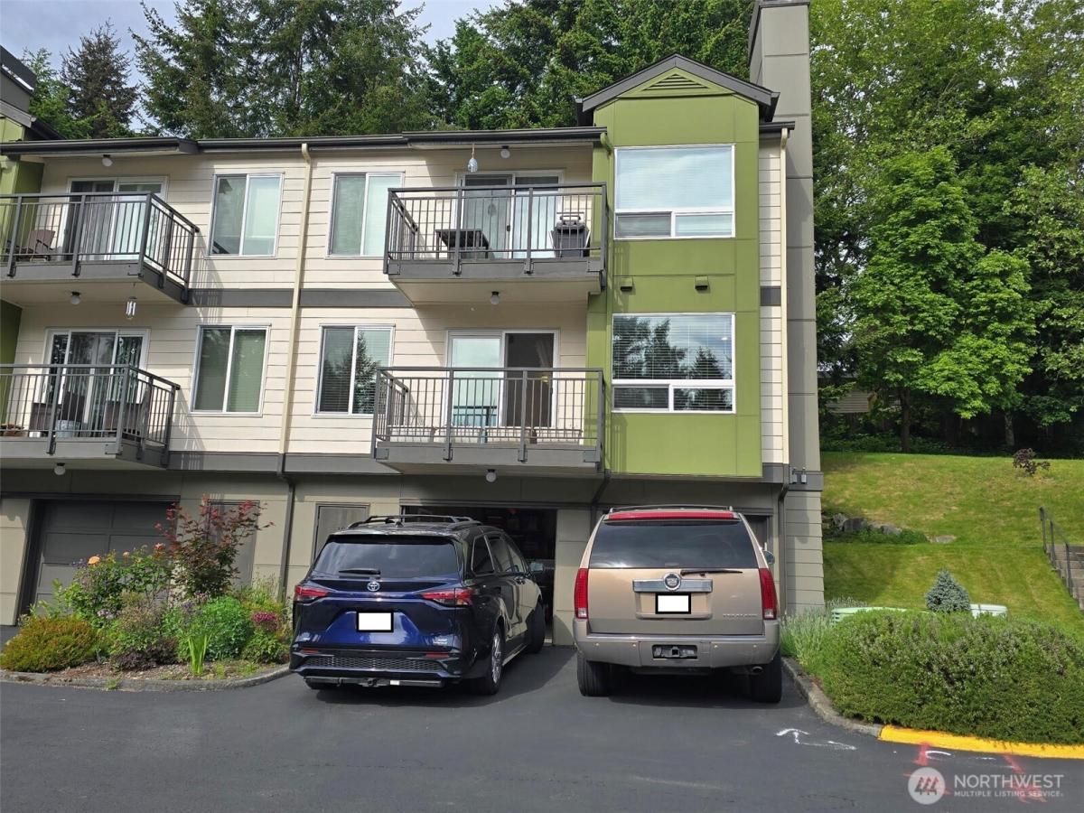 MLS #NWM2385960 image #0