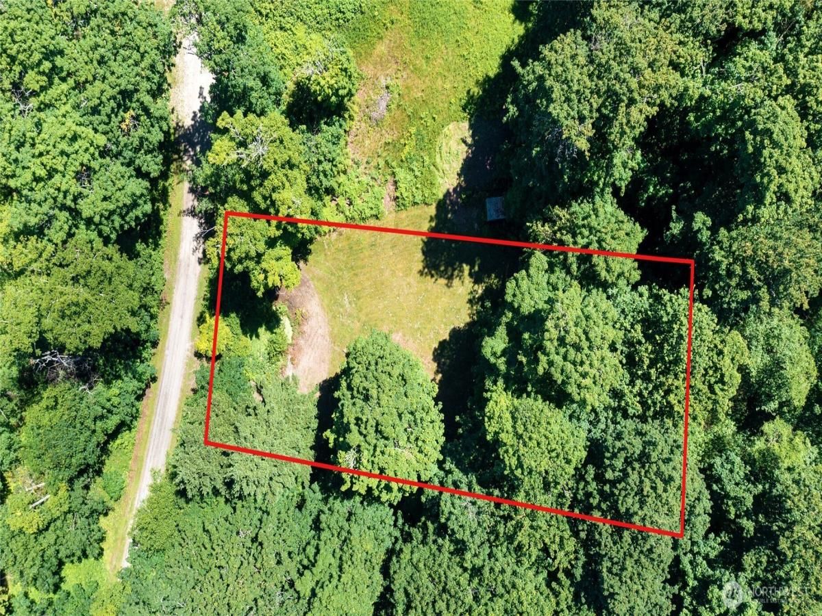 MLS #NWM2386261 image #0