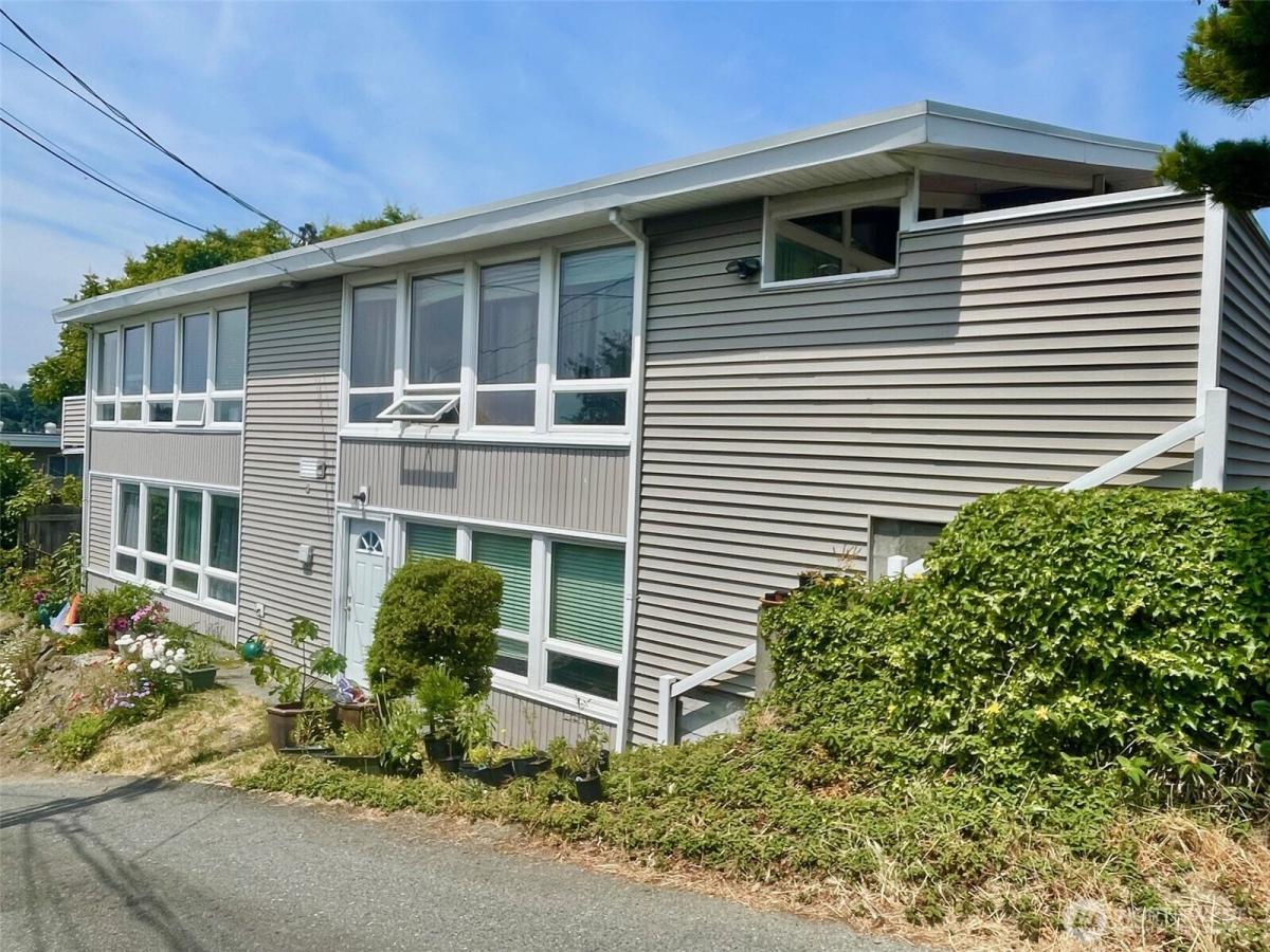 MLS #NWM2386288 image #0