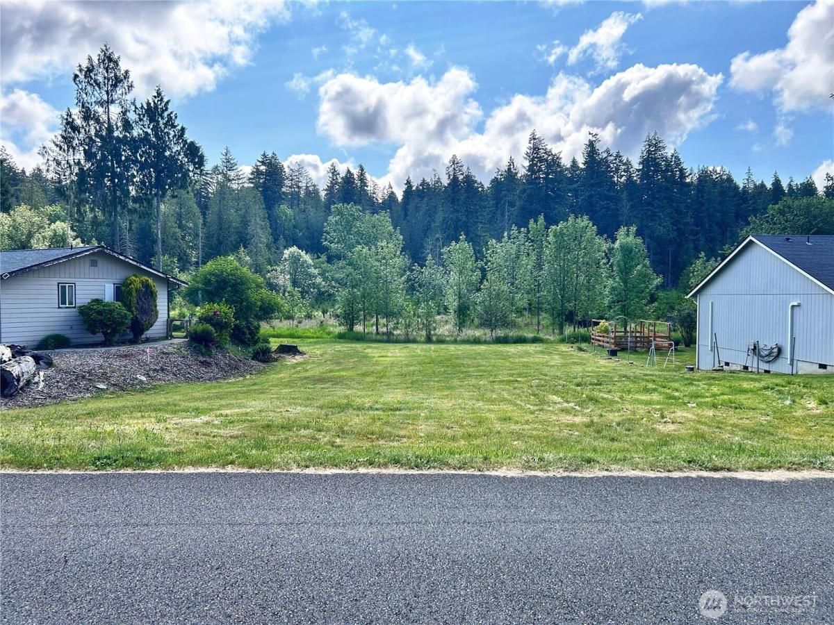 MLS #NWM2386485 image #0