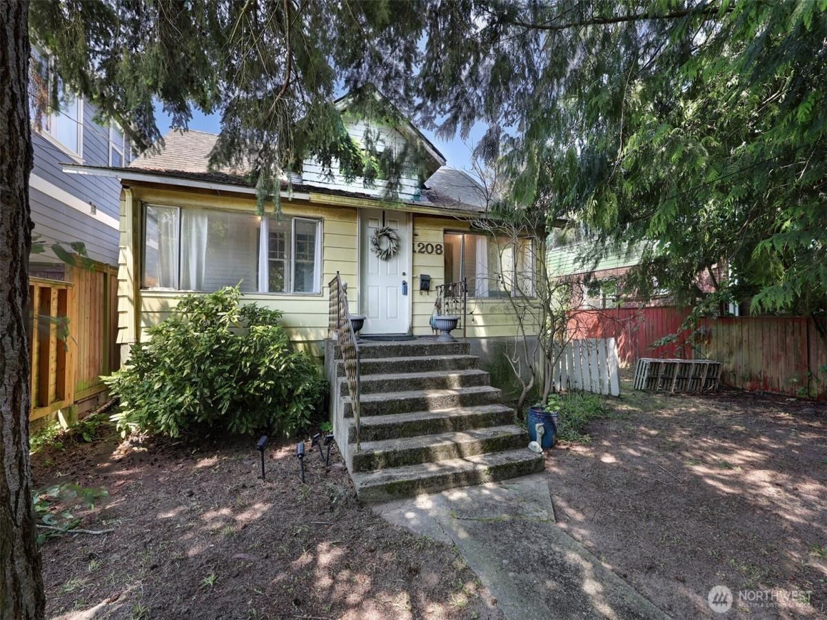 MLS #NWM2386667 image #0