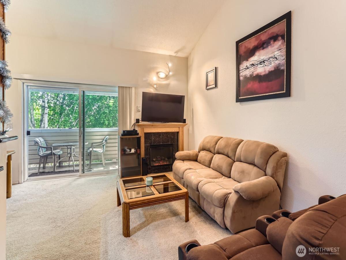 MLS #NWM2386861 image #0