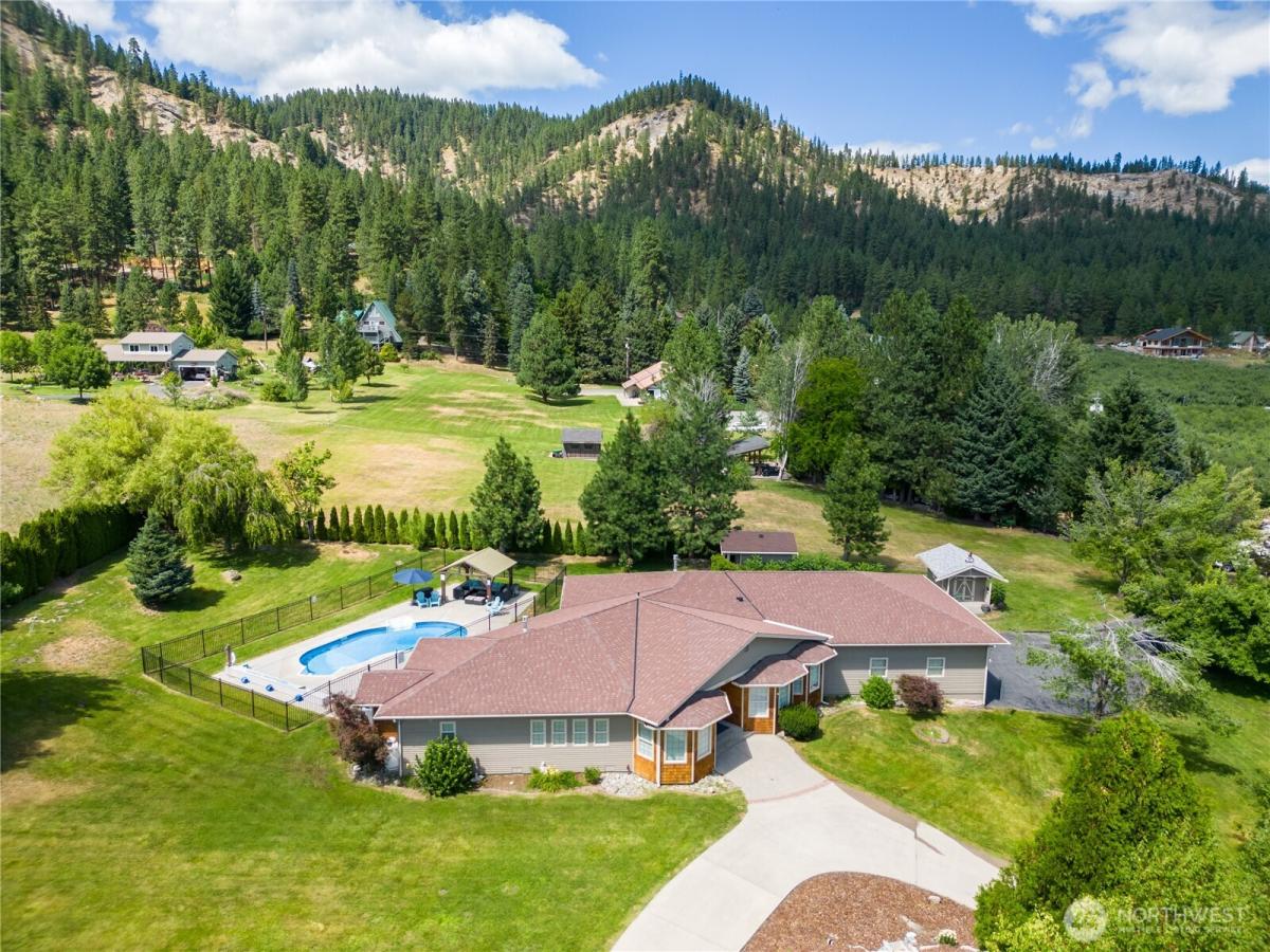 MLS #NWM2386884 image #0