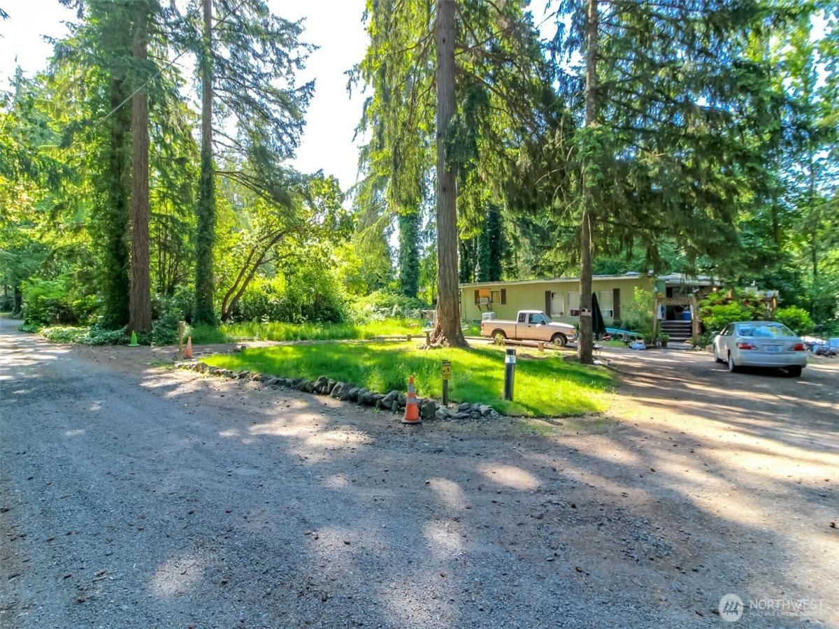 MLS #NWM2386888 image #0