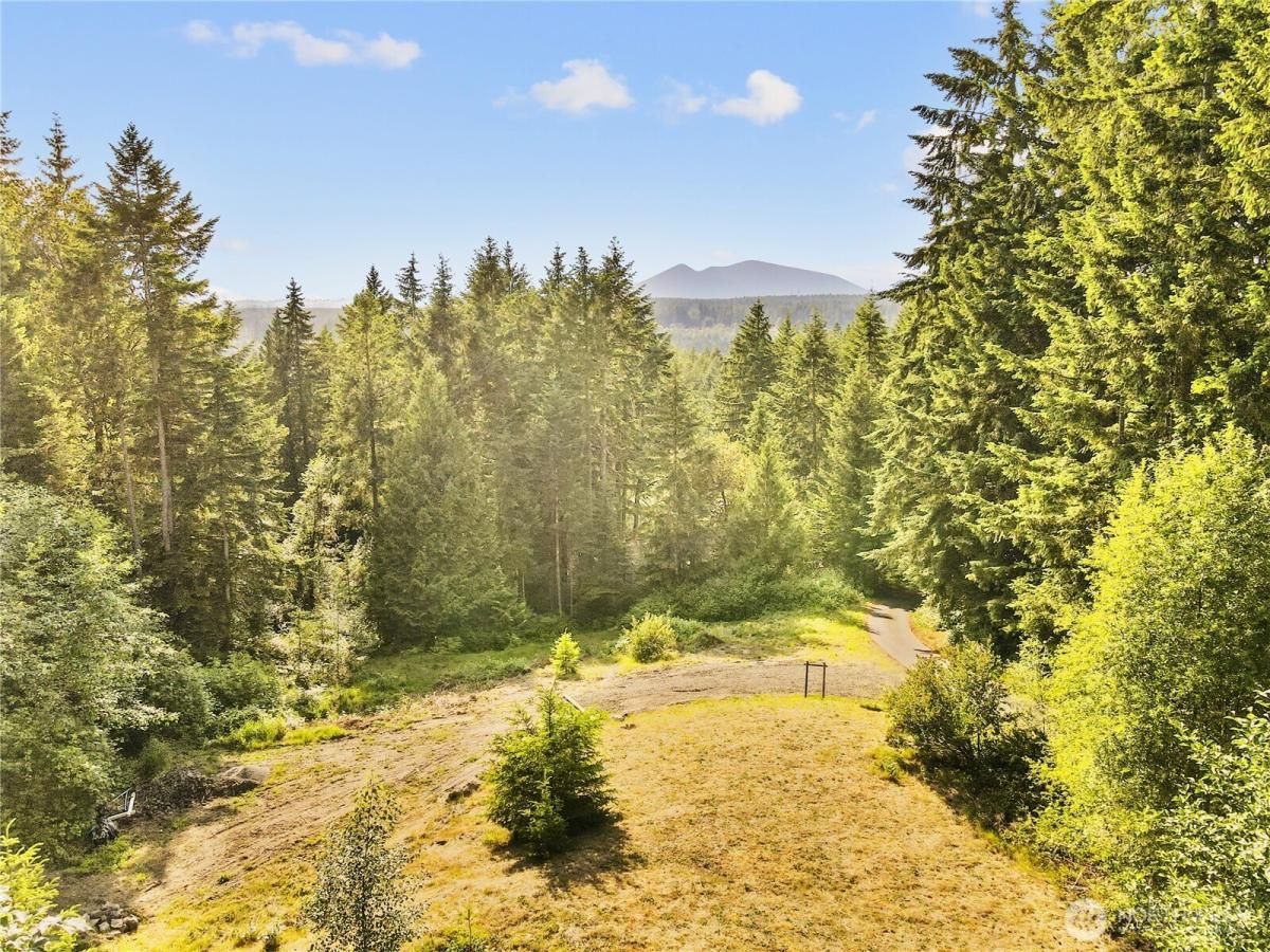 MLS #NWM2387393 image #0
