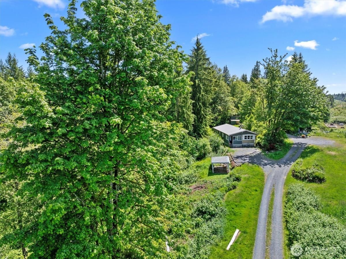 MLS #NWM2387401 image #0