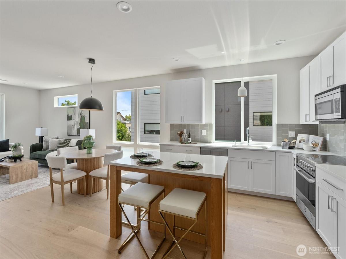 MLS #NWM2387442 image #0