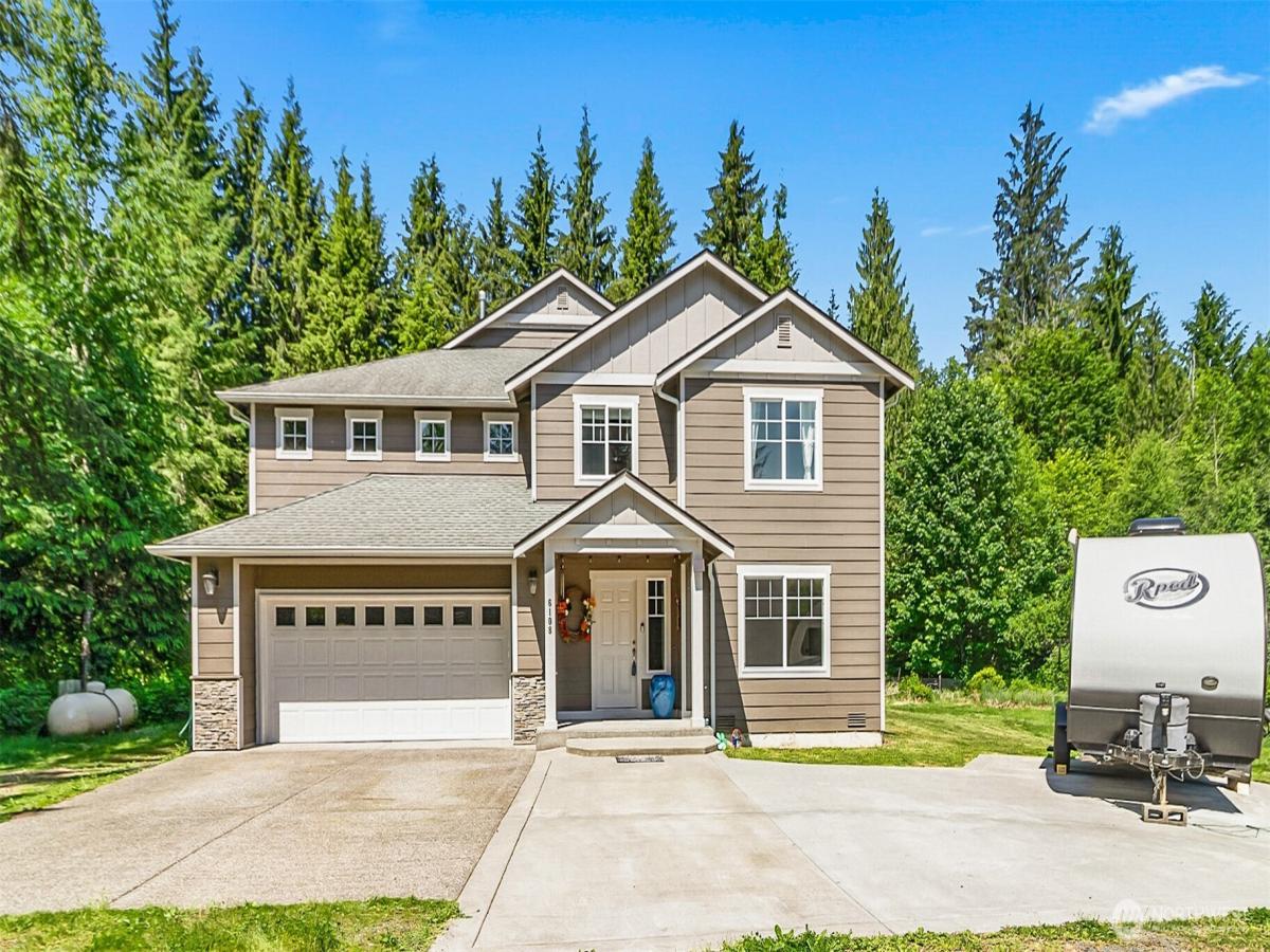 MLS #NWM2387500 image #0