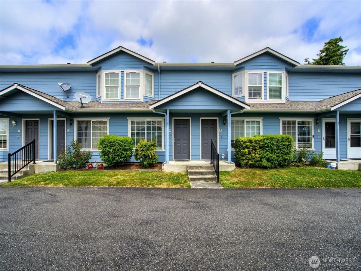 MLS #NWM2387596 image #0