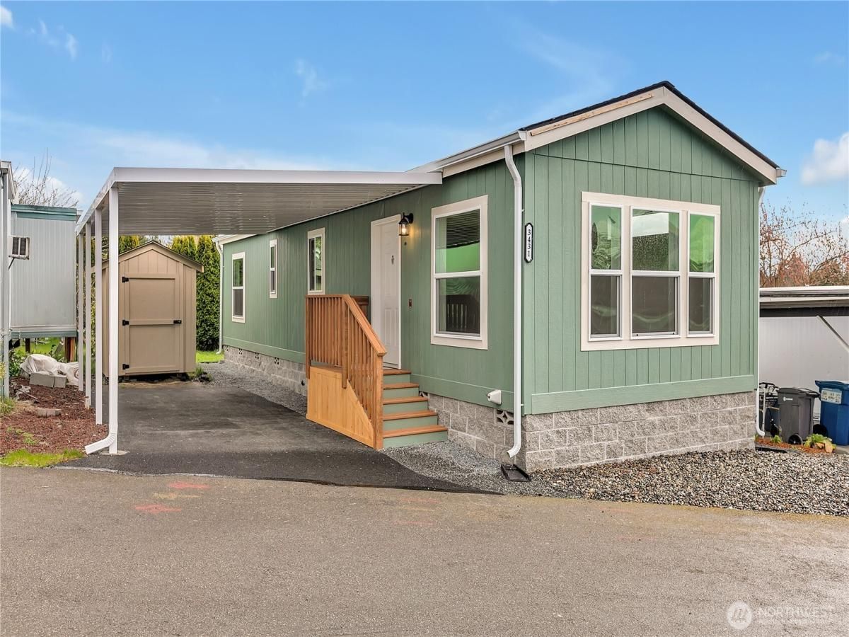 MLS #NWM2387610 image #0