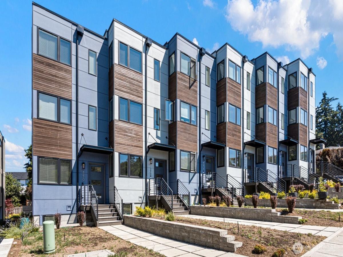 MLS #NWM2388101 image #0