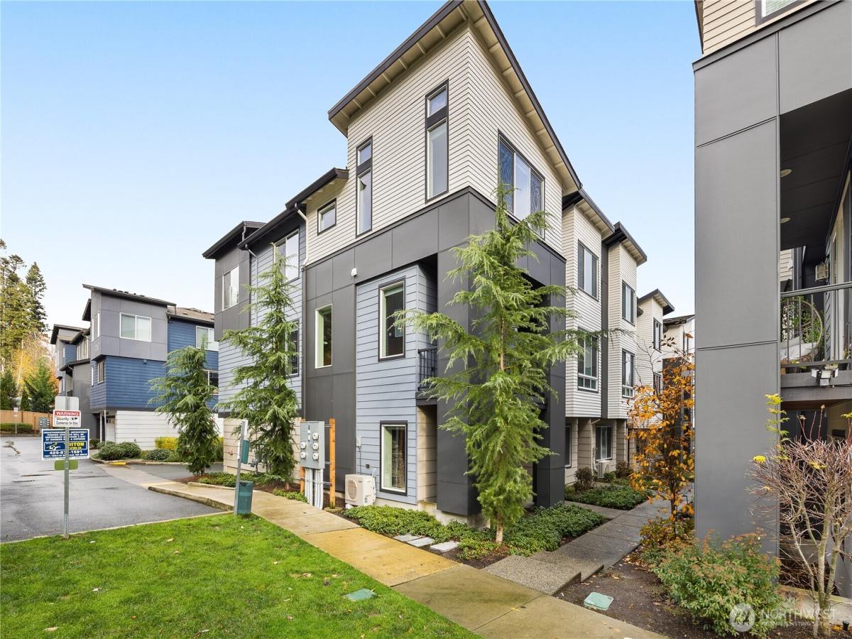 MLS #NWM2388487 image #0