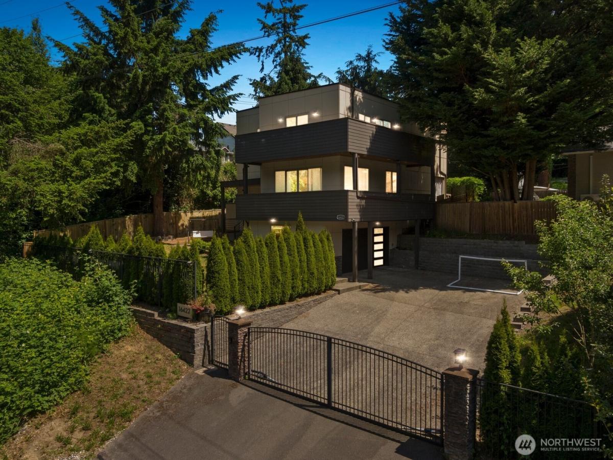 MLS #NWM2388675 image #0