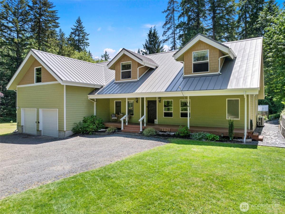 MLS #NWM2388801 image #0