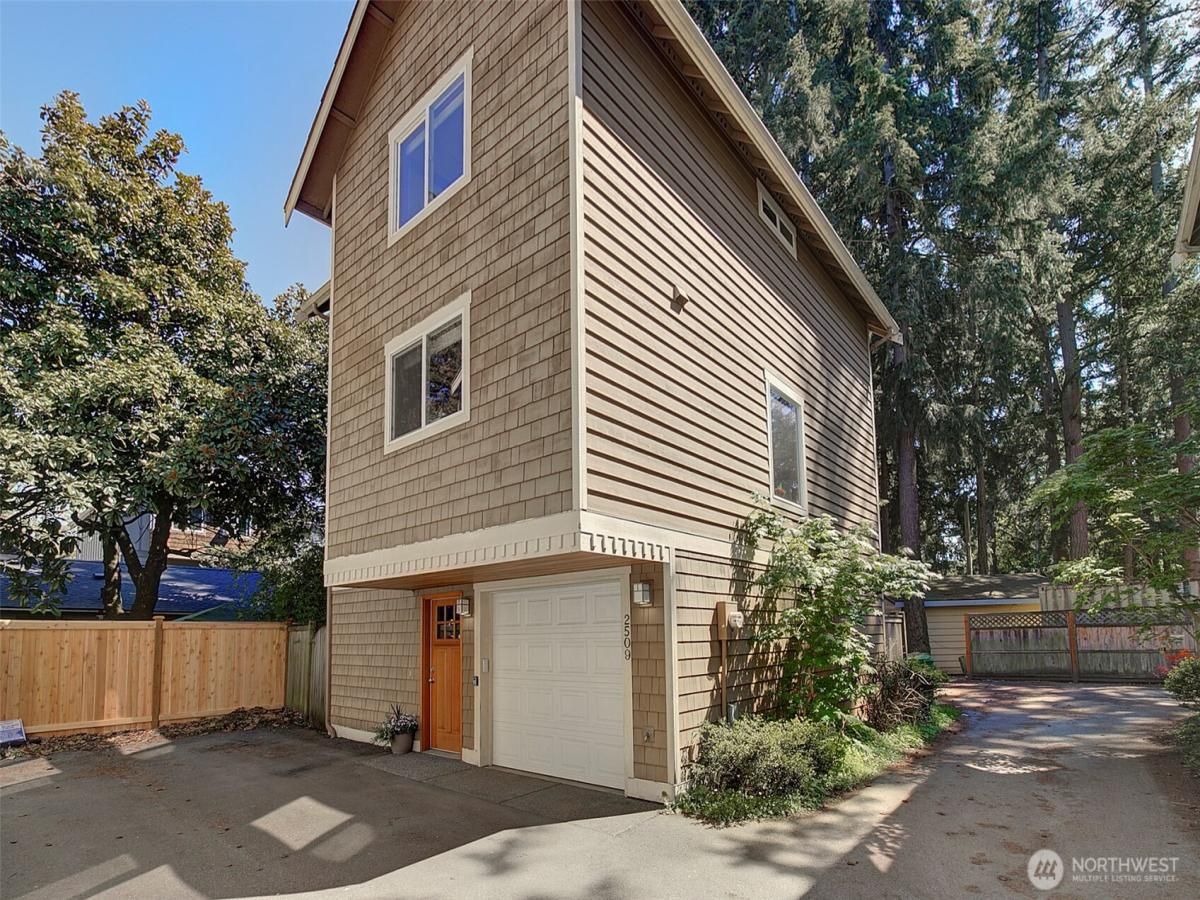 MLS #NWM2388881 image #0