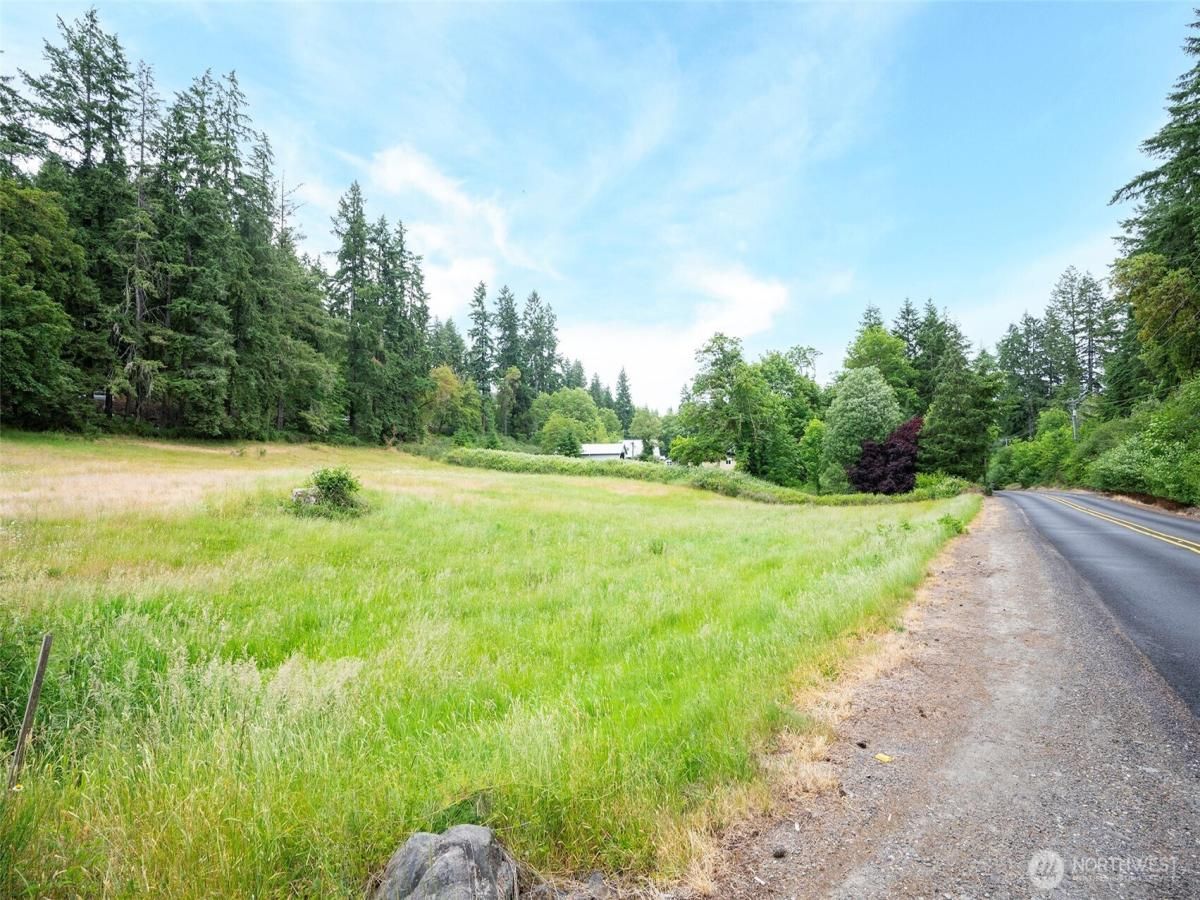 MLS #NWM2389052 image #0