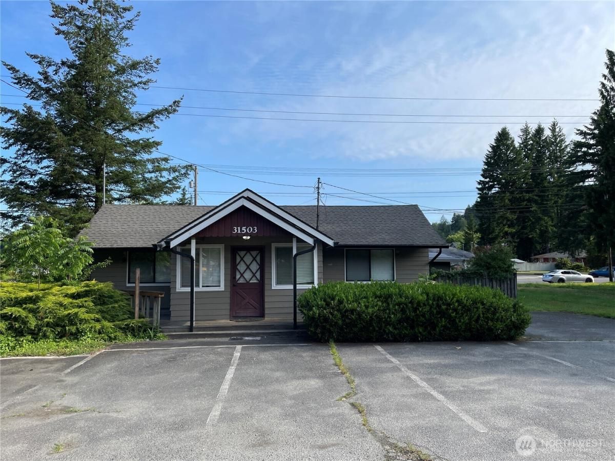 MLS #NWM2389416 image #0