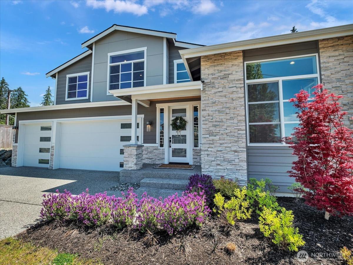 MLS #NWM2389802 image #0