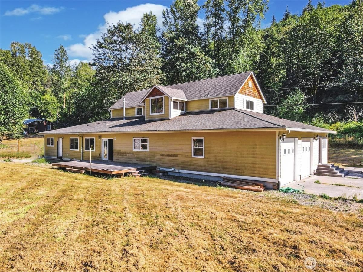 MLS #NWM2389837 image #0