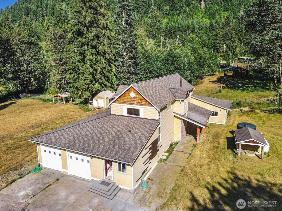 MLS #NWM2389837 image #0