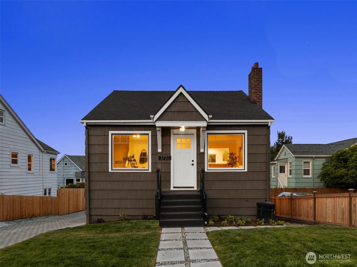 MLS #NWM2389945 image #0