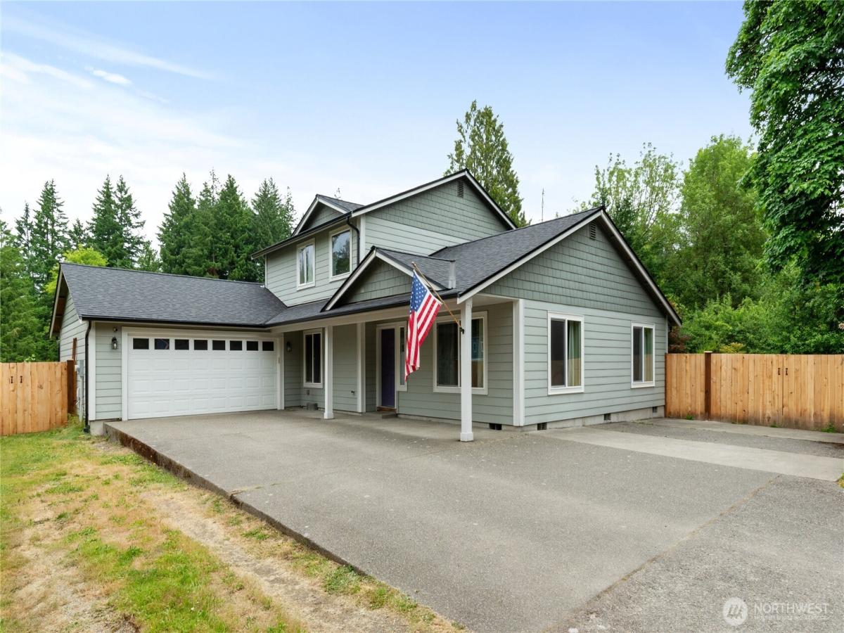 MLS #NWM2390372 image #0