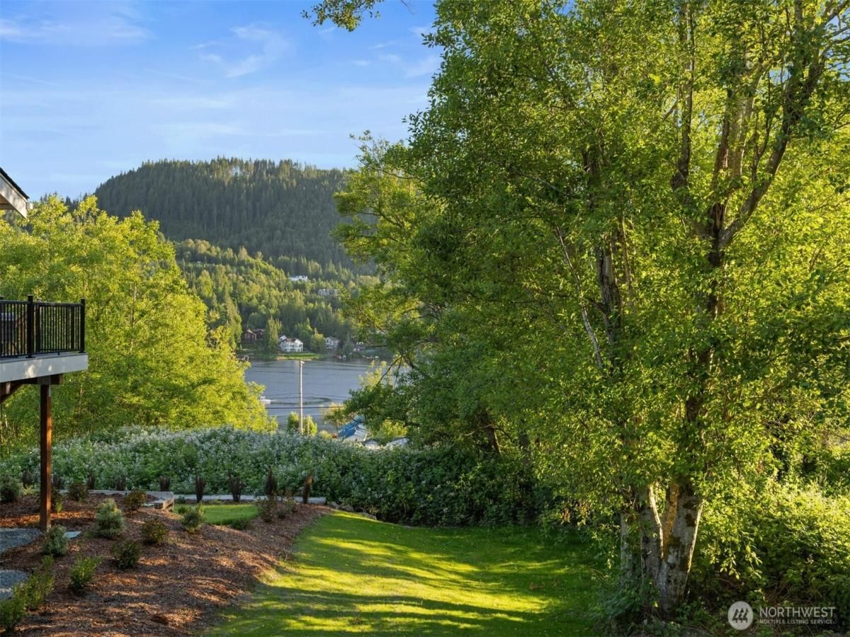 MLS #NWM2390475 image #0