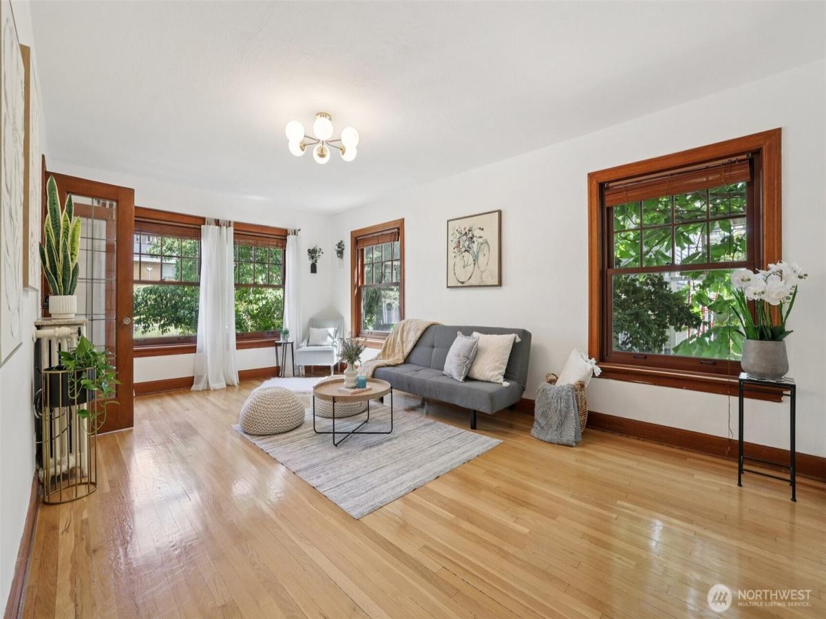 MLS #NWM2391906 image #0